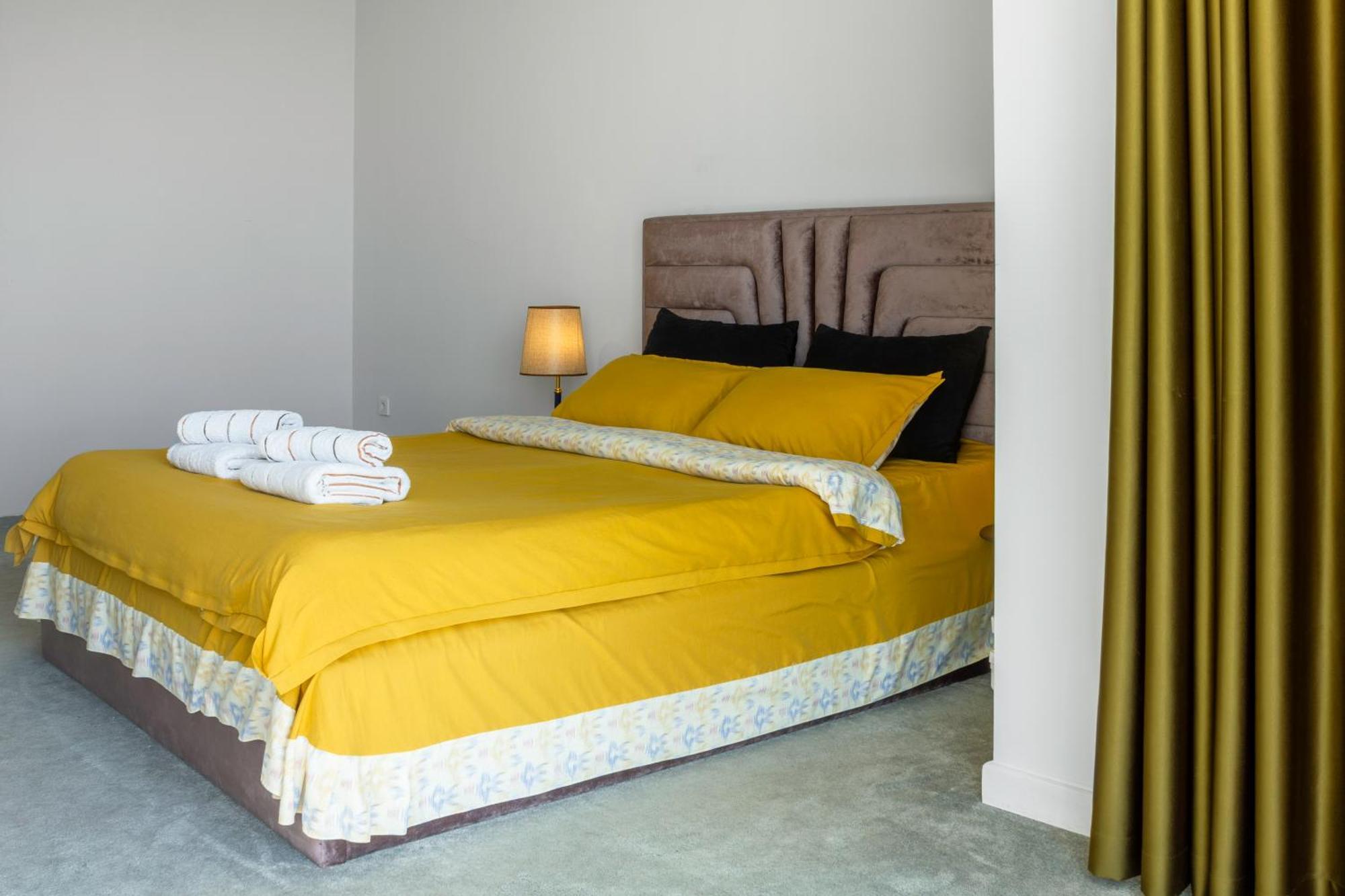 9Th And 6Th Floor Stylish Apartments With Mountainvista Μπισκέκ Εξωτερικό φωτογραφία