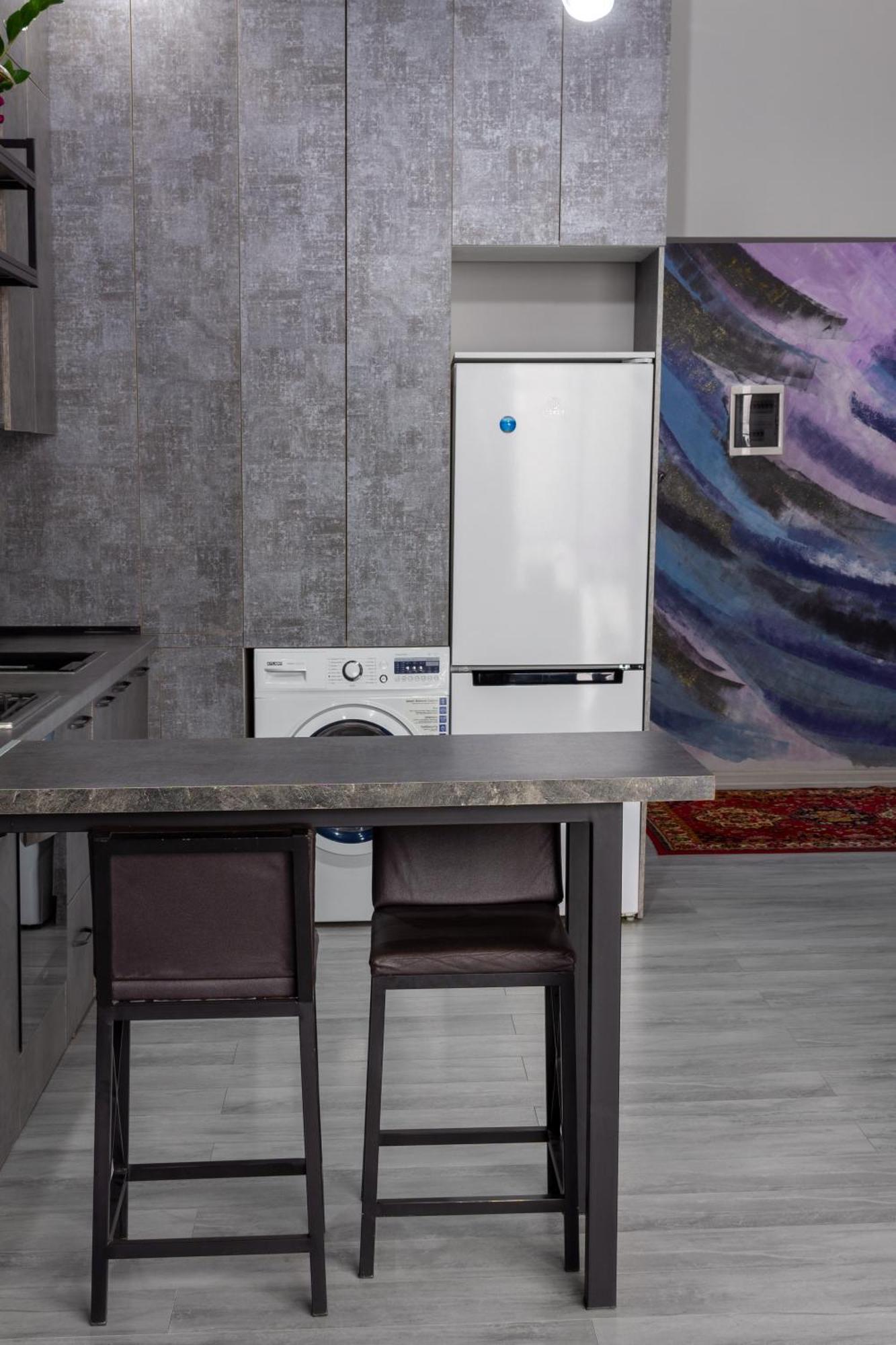 9Th And 6Th Floor Stylish Apartments With Mountainvista Μπισκέκ Εξωτερικό φωτογραφία