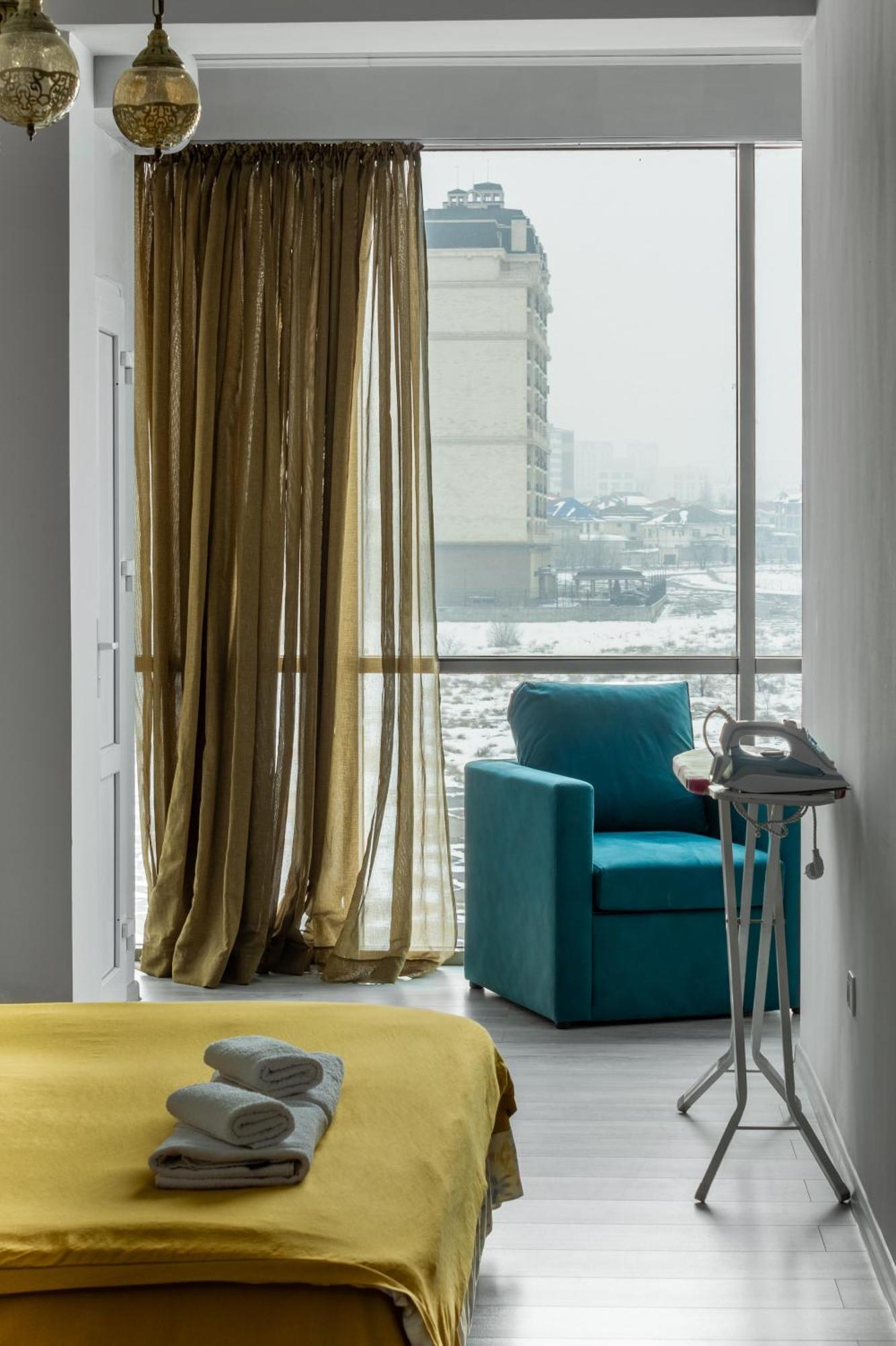 9Th And 6Th Floor Stylish Apartments With Mountainvista Μπισκέκ Εξωτερικό φωτογραφία